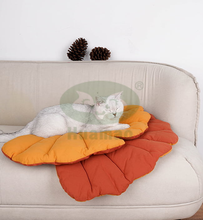 Convenient Storage Warm Pet Cushion