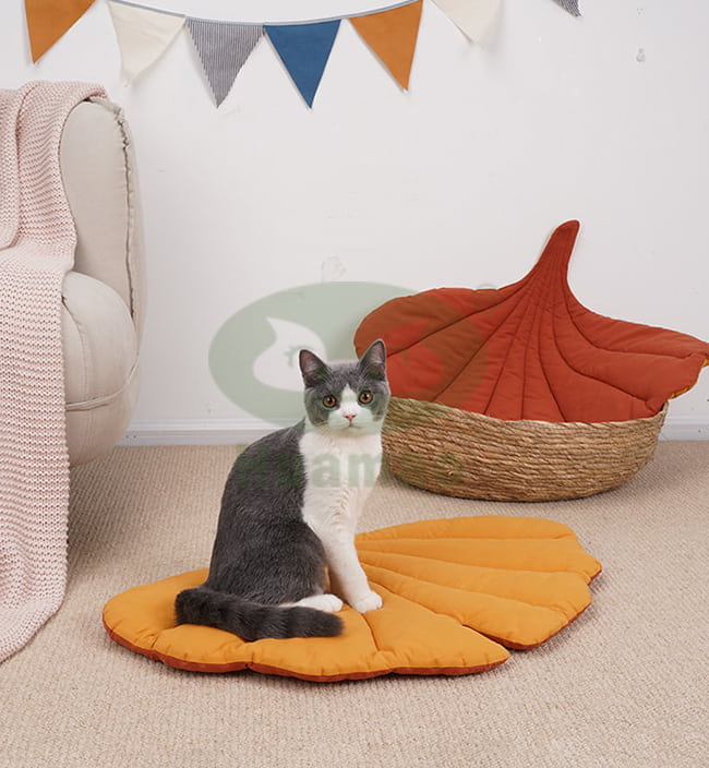 Convenient Storage Warm Pet Cushion