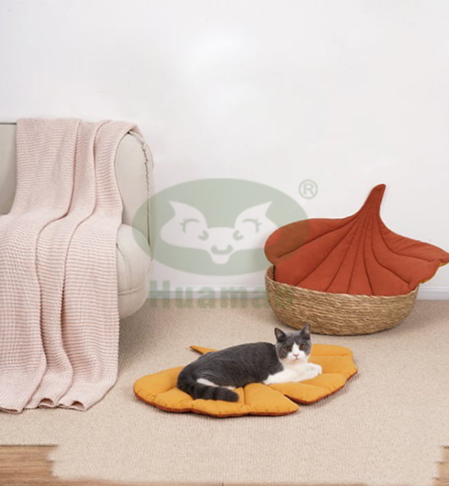 Convenient Storage Warm Pet Cushion